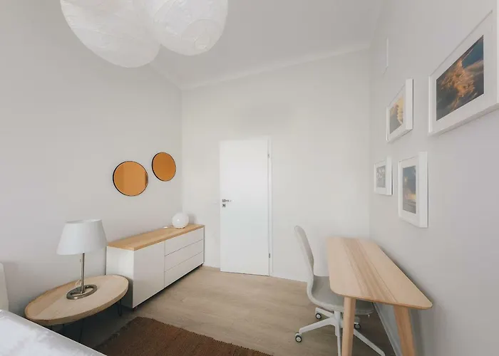 Shortstaypoland Swietokrzyska * Warszawa